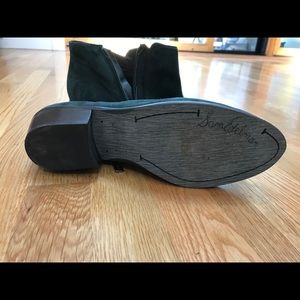 Green suede Sam Edelman ankle boot